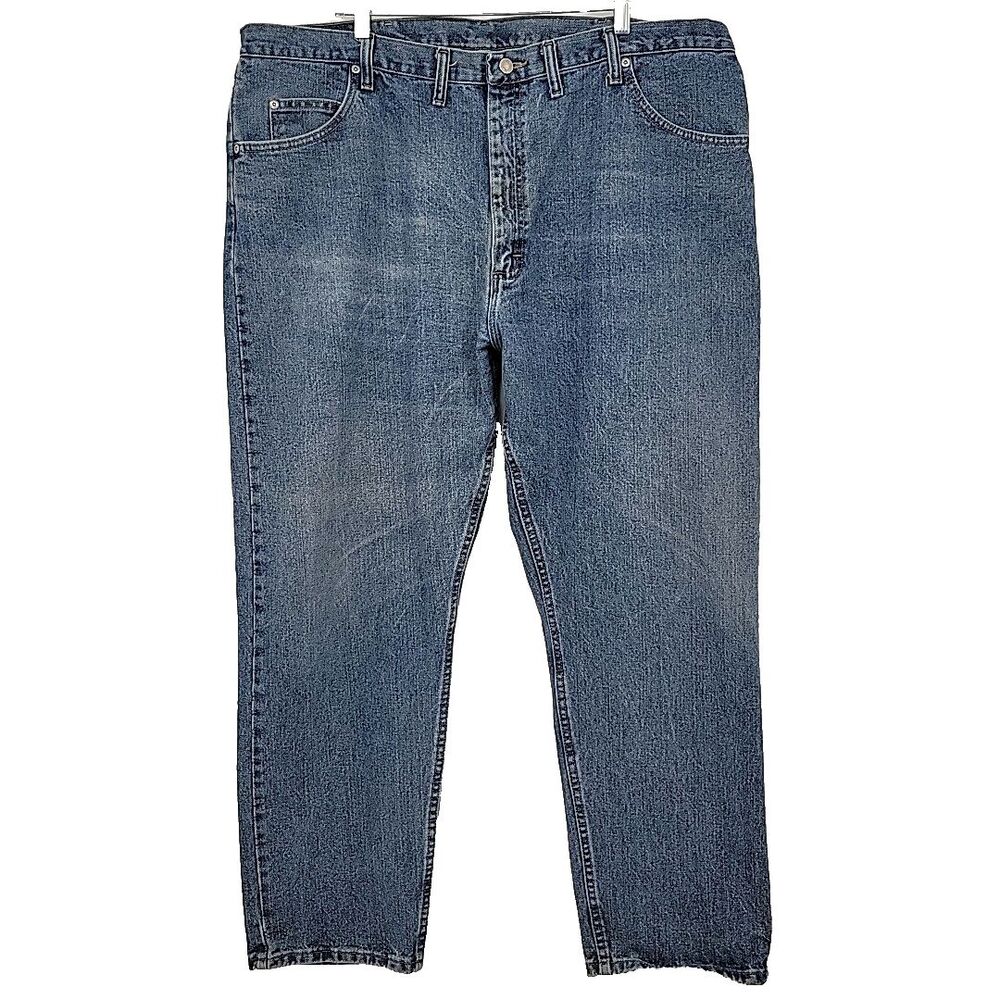Wrangler Mens‎ Jeans Measures Size 44 x31 Slightly Tapered Leg Medium Blue Soft